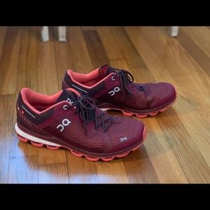 On Cloud Cloud Surfer